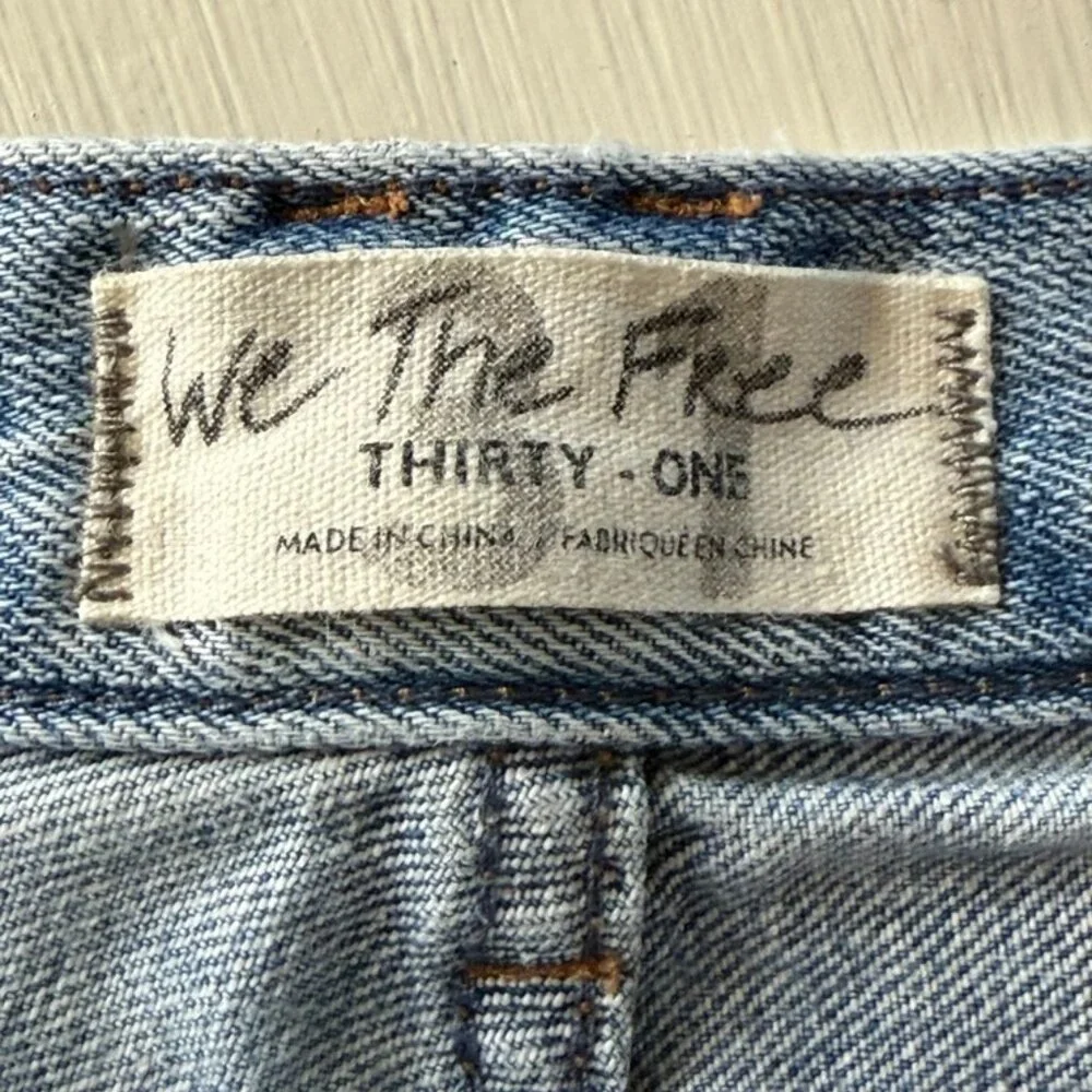 Free People “Sequoia” denim boyfriend shorts- Size 31 - Picture 4 of 9